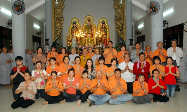 Quỹ Đạo Phật Ngày Nay khánh thành “Nhịp cầu yêu thương 4” và trao quà từ thiện tại Bến Tre