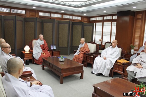 Hàn Quốc: Bổ nhiệm Pháp sư Hyangjeok Trụ trì Tổ đình Haeinsa