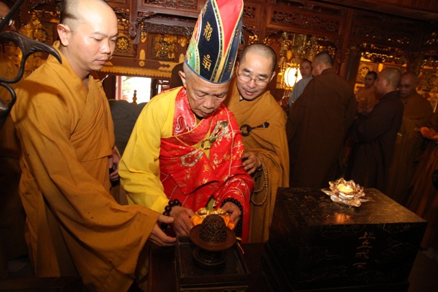 Đại Giới Đàn Cam Lộ Giác Ngộ: Lễ Yểm tâm An phụng đất, Niêm đàn sái tịnh tại chùa Minh Thành.
