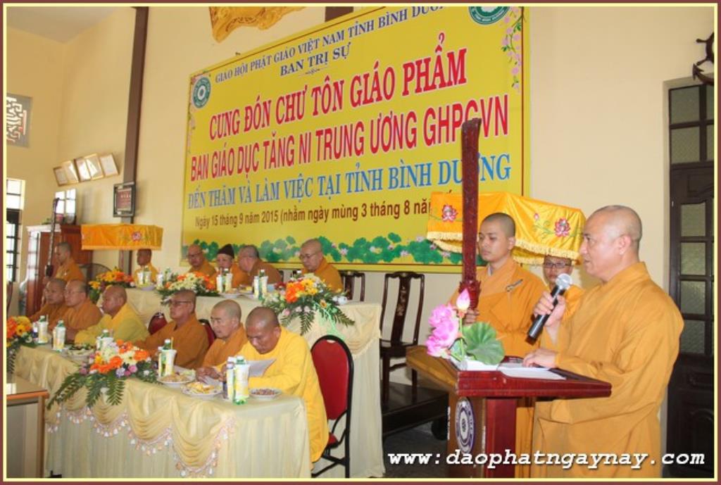 Bình Dương:  Ban Giáo Dục Tăng Ni Trung Ương  đến thăm và làm việc trường Trung Cấp Phật Học