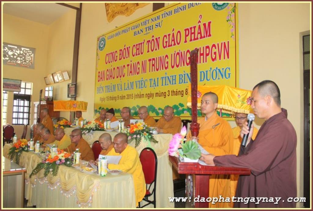 Bình Dương:  Ban Giáo Dục Tăng Ni Trung Ương  đến thăm và làm việc trường Trung Cấp Phật Học
