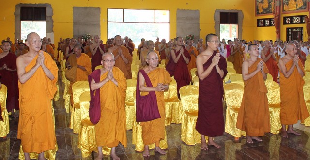 HT.Thích Thiện Tâm sách tấn hành giả an cư kiết hạ tại trường hạ Thiền Viện Phước Sơn