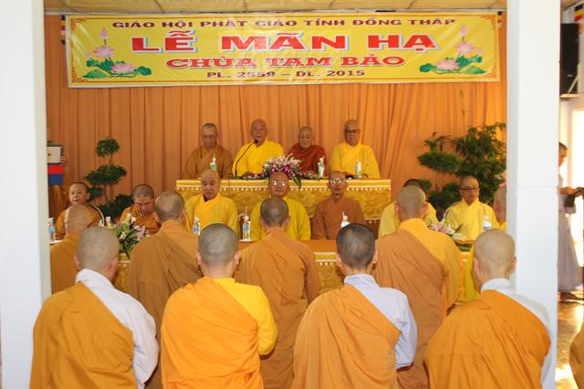 Đồng Tháp: Tạ Pháp – Dâng Y Chùa Tam Bảo và Chùa Hưng Thiền
