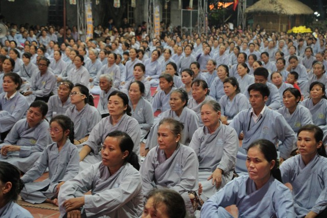 Thái Bình: Đêm hội bông hồng cài áo tại chùa Từ Xuyên