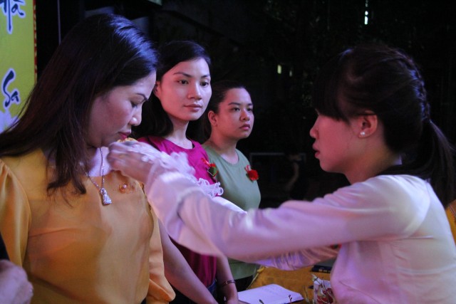 Thái Bình: Đêm hội bông hồng cài áo tại chùa Từ Xuyên