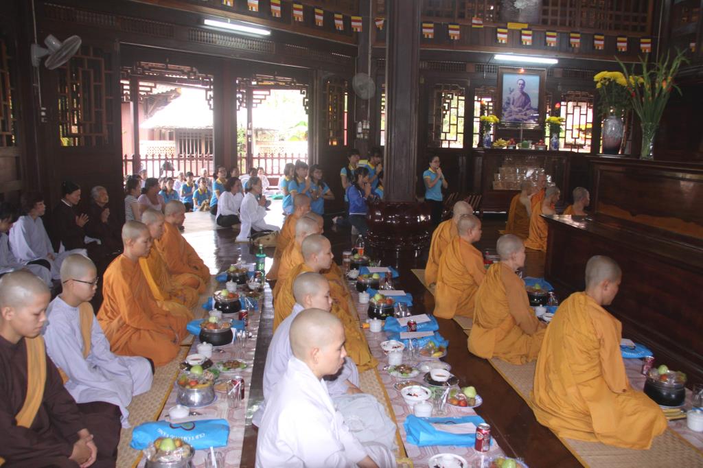 Về Quê Tổ Với Trung Thu Yêu Thương