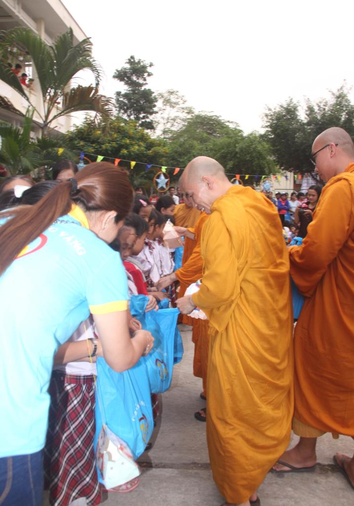 Về Quê Tổ Với Trung Thu Yêu Thương