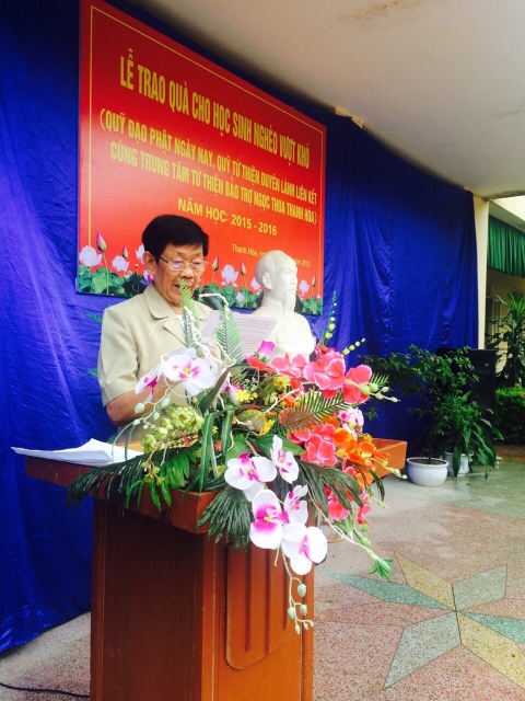 Quỹ Đạo Phật Ngày Nay: Chương trình “Đạo làm con” – trao tặng học bổng cho học sinh nghèo Thanh Hóa