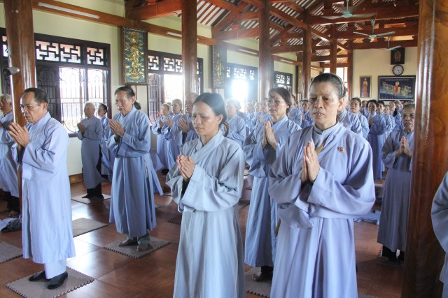 Thái Bình: Khóa tu niệm Phật một ngày tại chùa Từ Xuyên