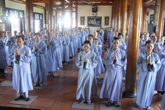 Thái Bình: Khóa tu niệm Phật một ngày tại chùa Từ Xuyên