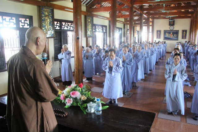 Thái Bình: Khóa tu niệm Phật một ngày tại chùa Từ Xuyên