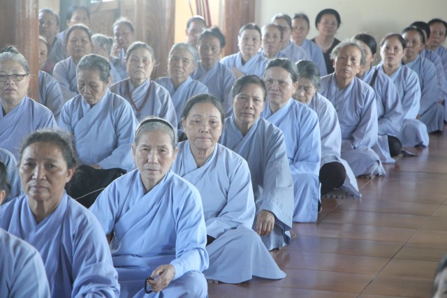 Thái Bình: Khóa tu niệm Phật một ngày tại chùa Từ Xuyên