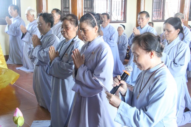 Thái Bình: Khóa tu niệm Phật một ngày tại chùa Từ Xuyên
