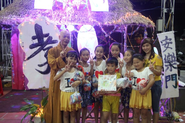 Thái Bình: Chùa Từ Xuyên tổ chức &quot;Đêm hội trăng rằm&quot;