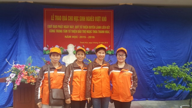 Quỹ Đạo Phật Ngày Nay: Chương trình “Đạo làm con” – trao tặng học bổng cho học sinh nghèo Thanh Hóa