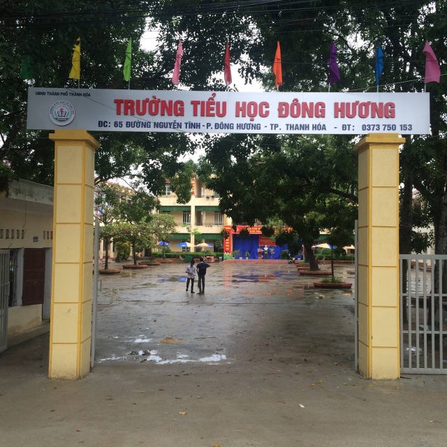 Quỹ Đạo Phật Ngày Nay: Chương trình “Đạo làm con” – trao tặng học bổng cho học sinh nghèo Thanh Hóa