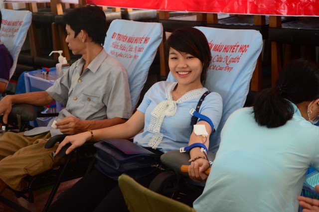 Quỹ Đạo Phật Ngày Nay: Một giọt máu cho đi, một cuộc đời ở lại