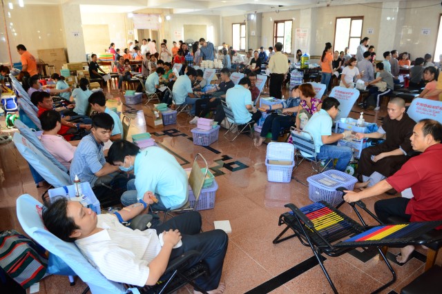 Quỹ Đạo Phật Ngày Nay: Một giọt máu cho đi, một cuộc đời ở lại