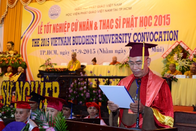Gần 500 Cử nhân và Thạc sĩ Phật học khóa IX hân hoan mừng lễ tốt nghiệp