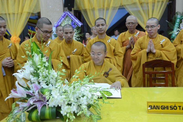 Chùa Giác Ngộ viếng tang lễ ĐLHT Thích Giác Nhiên