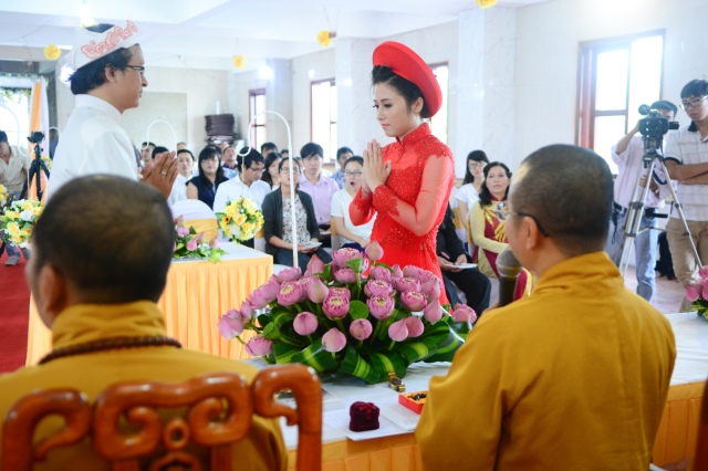 Ấm áp và ý nghĩa trong lễ hằng thuận tại chùa Giác Ngộ