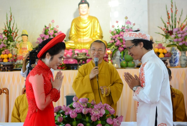 Ấm áp và ý nghĩa trong lễ hằng thuận tại chùa Giác Ngộ