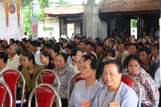 Quỹ Đạo Phật Ngày Nay chia sẻ tình thương với vùng đất nghèo Hà Tĩnh