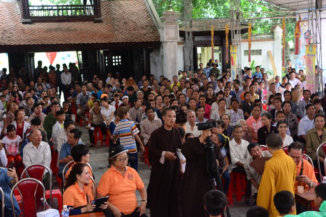 Quỹ Đạo Phật Ngày Nay chia sẻ tình thương với vùng đất nghèo Hà Tĩnh