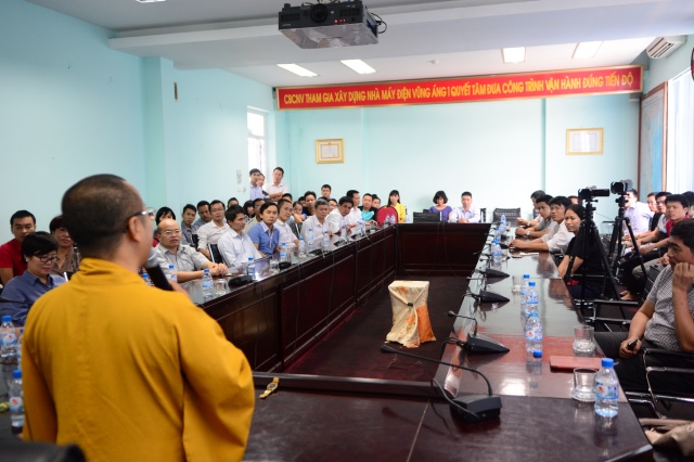 TT. Thích Nhật Từ thuyết giảng tại nhà máy Nhiệt điện Dầu khí Vũng Áng