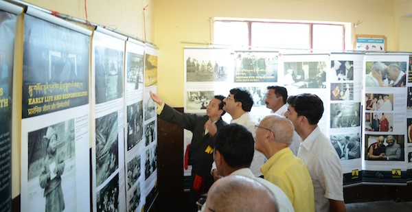 Ấn Độ: Khai mạc triển lãm tư liệu cuộc đời đức Đạt Lai Lạt Ma tại Tu viện Dagpo Shedrubling