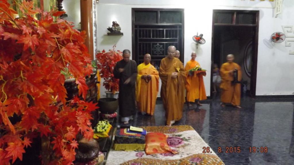 Pháp hội Vu lan-Lễ bông hồng cài áo ở tổ đình Thiên Bửu