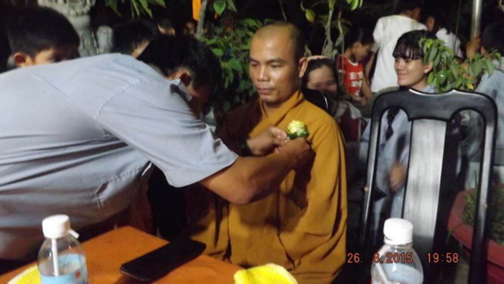 Pháp hội Vu lan-Lễ bông hồng cài áo ở tổ đình Thiên Bửu