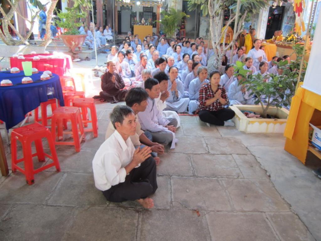 Đại lễ cầu siêu trai đàn chẩn tế giải oan bạt độ tại chùa Khánh Long