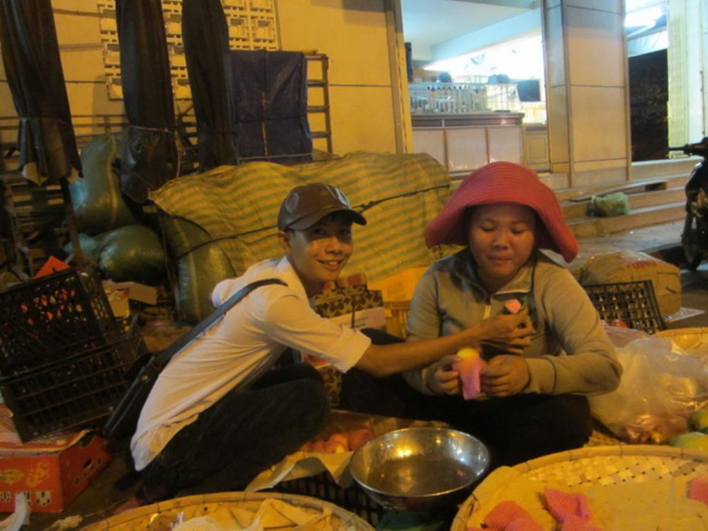 Chùa Bảo Phước mang “Hoa hồng xuống phố”