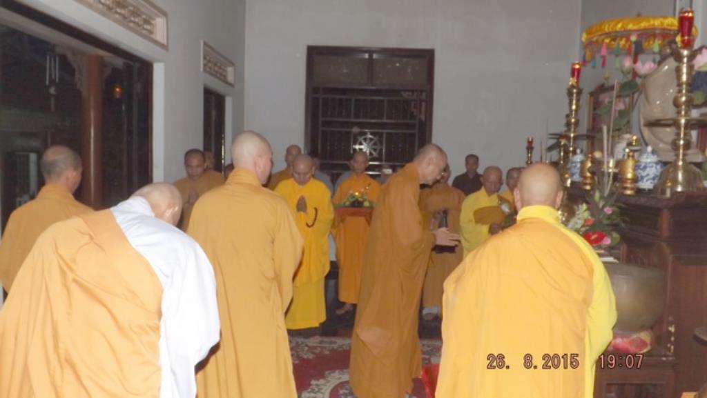 Pháp hội Vu lan-Lễ bông hồng cài áo ở tổ đình Thiên Bửu