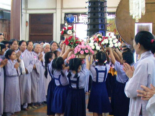 Phật giáo Khánh Hòa tổ chức Lễ Tự tứ, Đại lễ Vu lan, cúng dường trai Tăng tại chùa sắc tứ Long Sơn