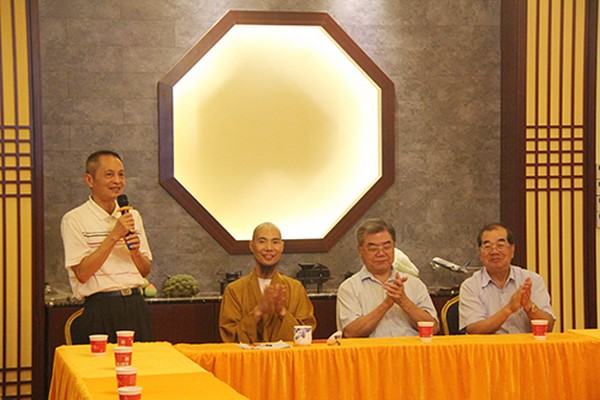 Trung Quốc: Hội Từ Thiện Từ Tế Đài Loan giao lưu với Thiền viện Thạch Thất