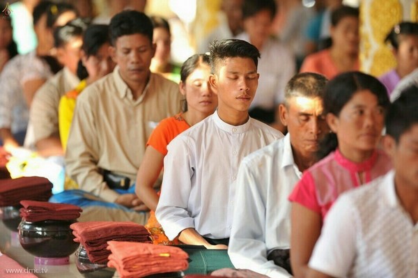 Chùm ảnh Lễ xuất gia gieo duyên thành phố Dawei, Đông Nam Myanmar.