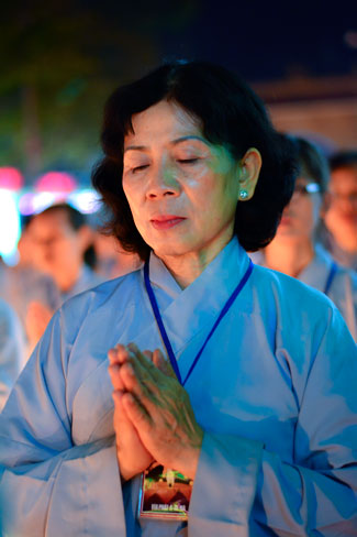 Đêm Hoa Đăng vía Phật A Di Đà