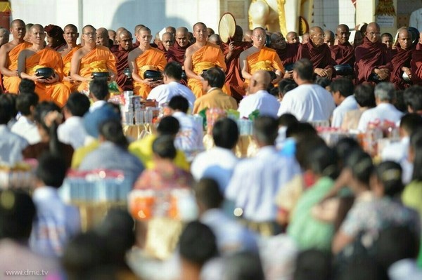 Chùm ảnh Lễ Dâng Y Kathina tại thành phố Dawei, Myanmar