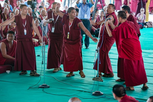 Ấn Độ: Chùm ảnh Phật Giáo Tây Tạng tổ chức Hội Nghị  “Tâm Thức Và Đời Sống” Lần Thứ 30