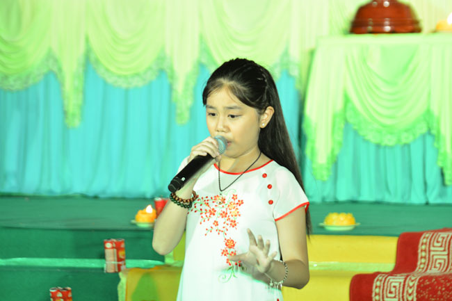 Đêm Hoa Đăng vía Phật A Di Đà