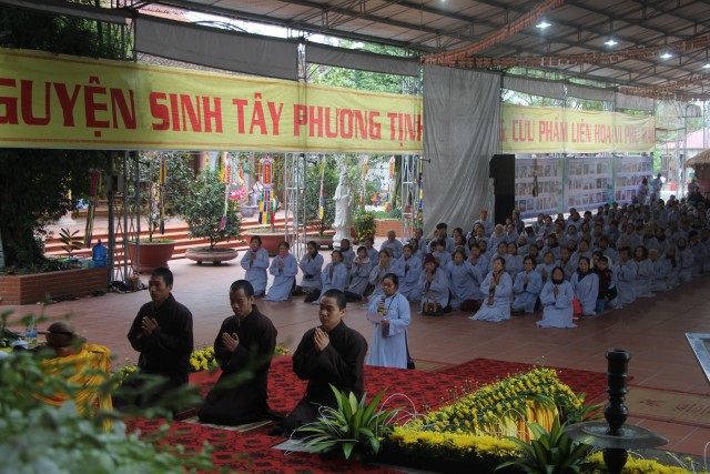 Thái Bình: Lễ quy y Tam Bảo, thế phát xuất gia tại chùa Từ Xuyên