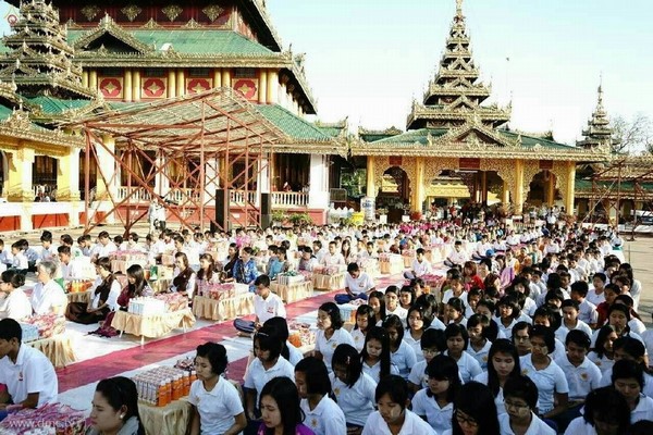 Chùm ảnh Lễ Dâng Y Kathina tại thành phố Dawei, Myanmar