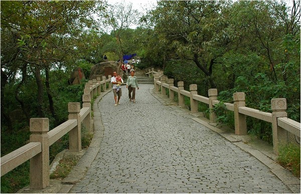 Danh lam thắng cảnh Linh Nham Sơn Tự Tô Châu Trung Quốc