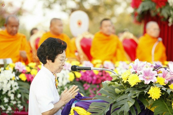 Thái Lan: Phật Giáo Tỉnh Phitsanulok tổ chức Lễ hội cúng dường tứ sự cho ba nghìn vị  Tăng