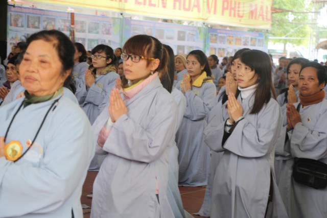 Thái Bình: Lễ quy y Tam Bảo, thế phát xuất gia tại chùa Từ Xuyên