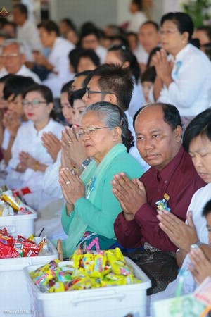 Chùm ảnh Dâng y Kathina tại Tỉnh Pathum Thani, Thái Lan