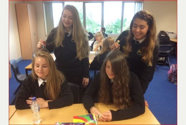 Anh quốc Trường Norton Hill ứng dụng Phật pháp trong học đường