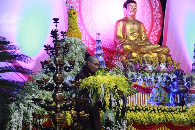 Thái Bình: Lễ quy y Tam Bảo, thế phát xuất gia tại chùa Từ Xuyên
